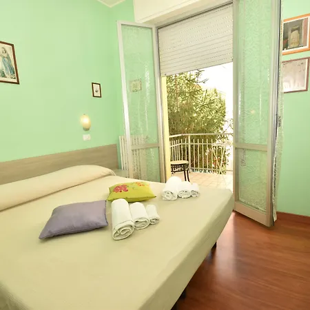 Urbinati Otel 3*
