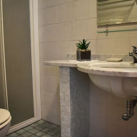 Urbinati Hotel 3*